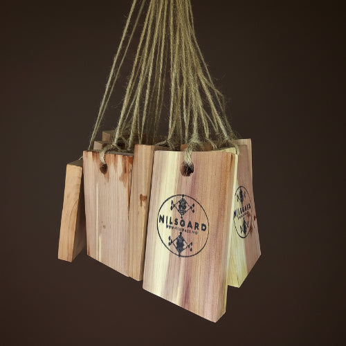 Sedertreblokk med oppheng